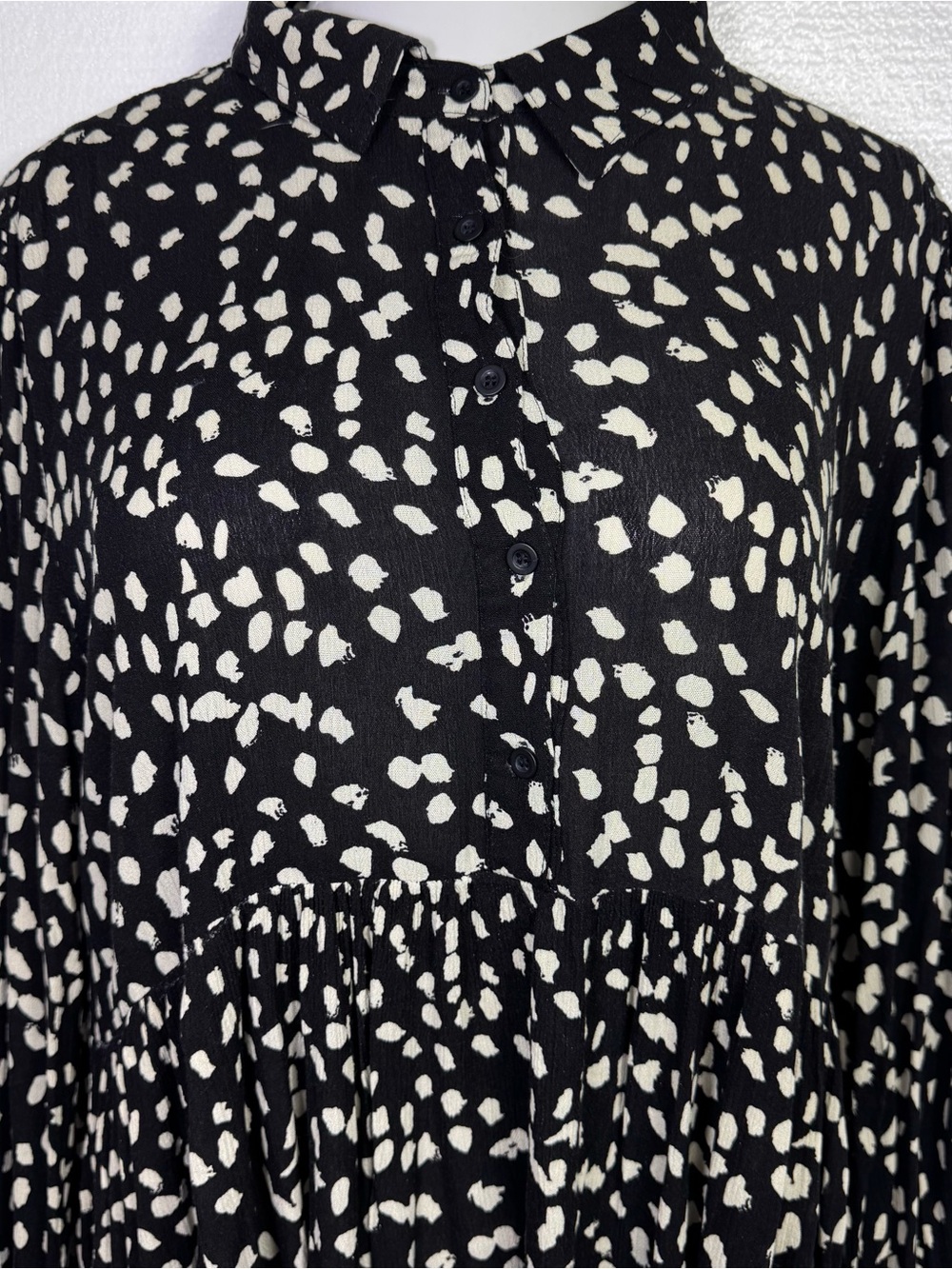 Easel Black & Ivory Abstract Spot Print Tiered Ruffle Tunic Dress Size L - Picture 2 of 6